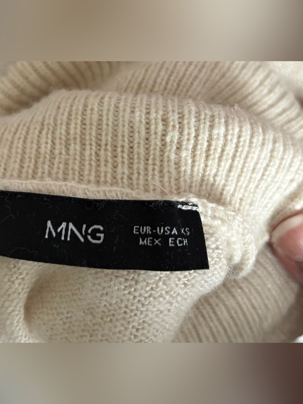 Mango Turtleneck Sweater Cream Wool Blend Womens XS Preppy Minimalist Classic - Picture 9 of 10